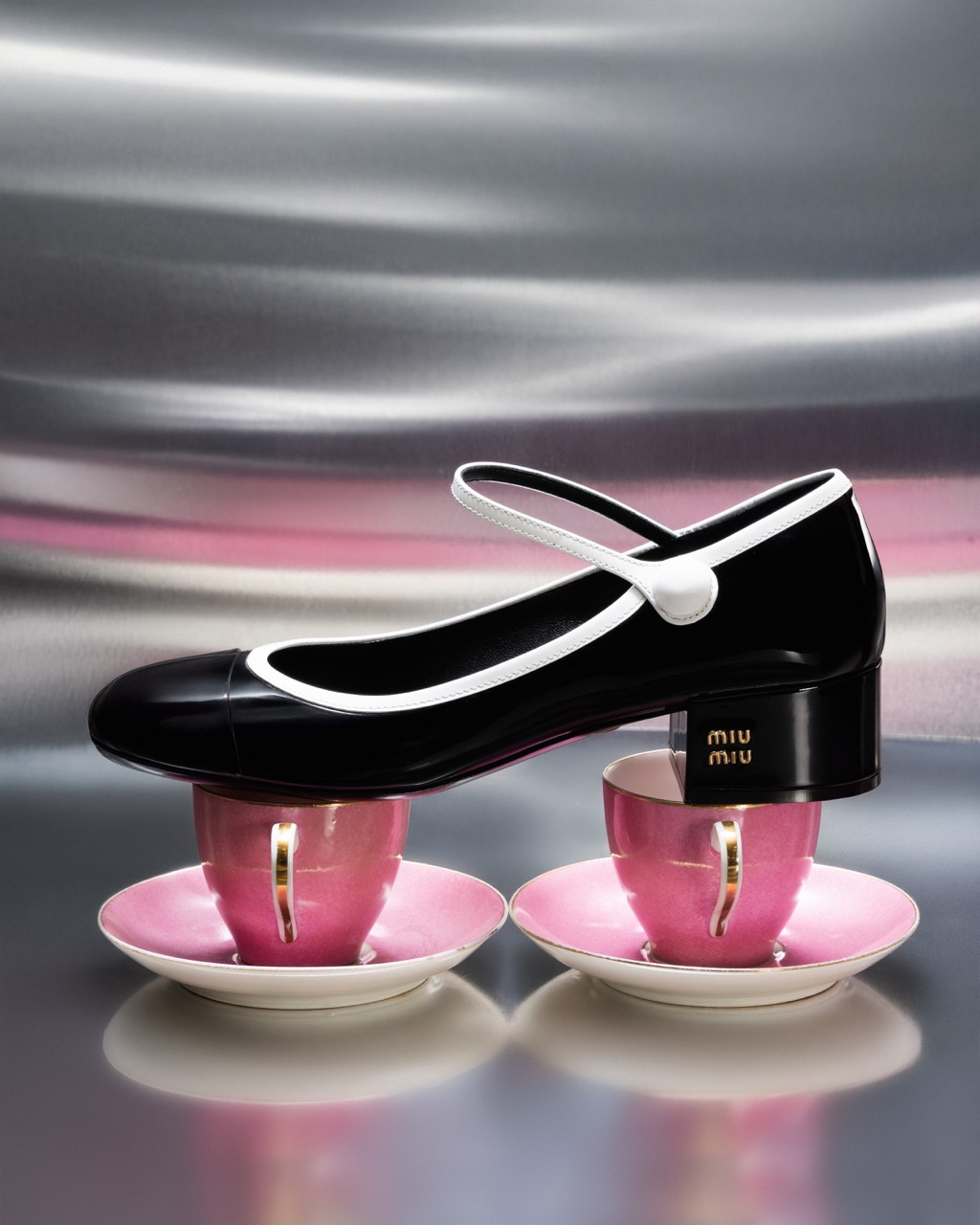 D LA REPUBBLICA - Photography by PIERRE TOSTAIN